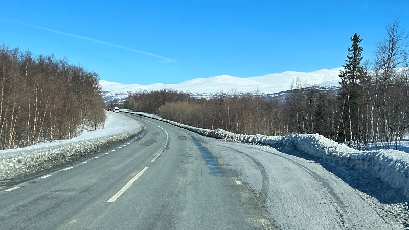 Autolla Pohjois-Ruotsiin, maisema matkan varrelta