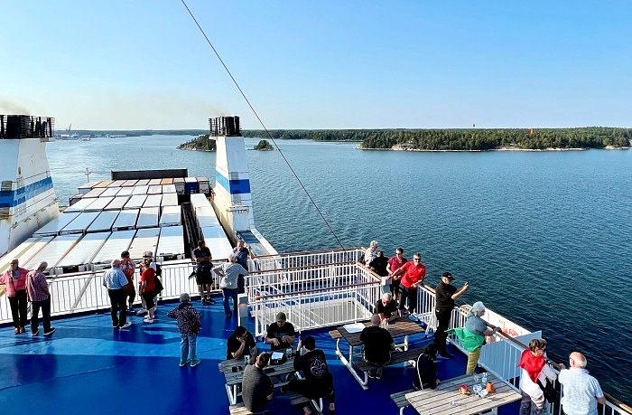 Finnlines laiva juuri lähtenyt Vuosaaren satamasta