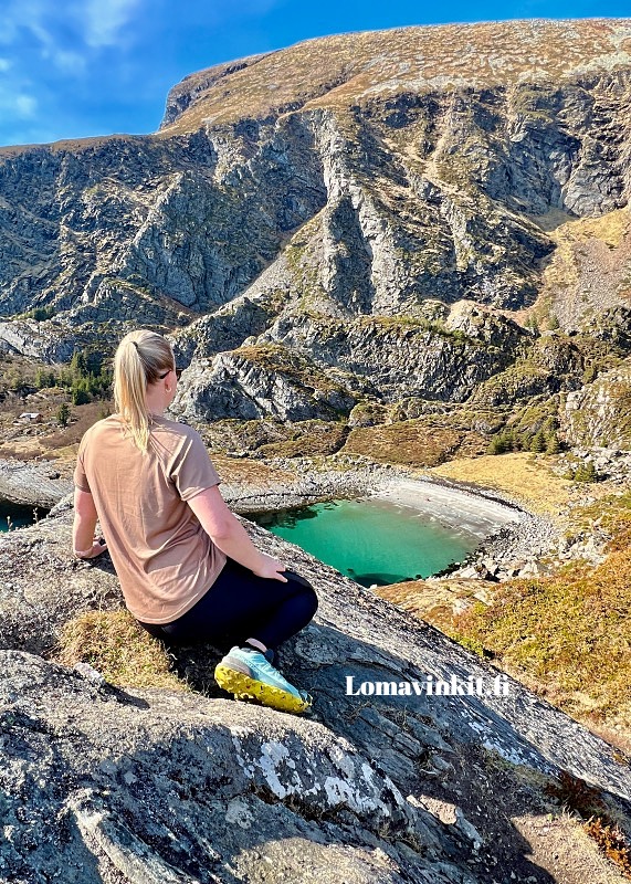 Patikoimassa Lovundilla Norjassa