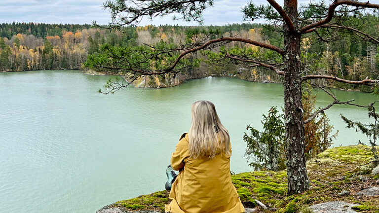 Korkebergetillä Humaljärvi taustalla.