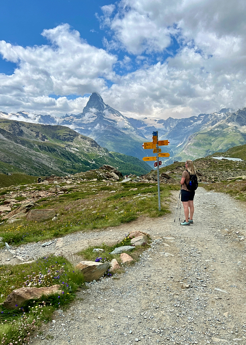 Patikointimaisema Zermattissa. Matterhorn taustalla.